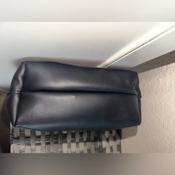 Portland Leather Goods Mini Tote Bag – Black Full-Grain Leather Handbag - Picture 8 of 10